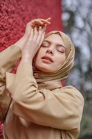 Tesettür giyim KAHVE BÜZGÜLÜ PANTOLONLU TAKIM  0956 