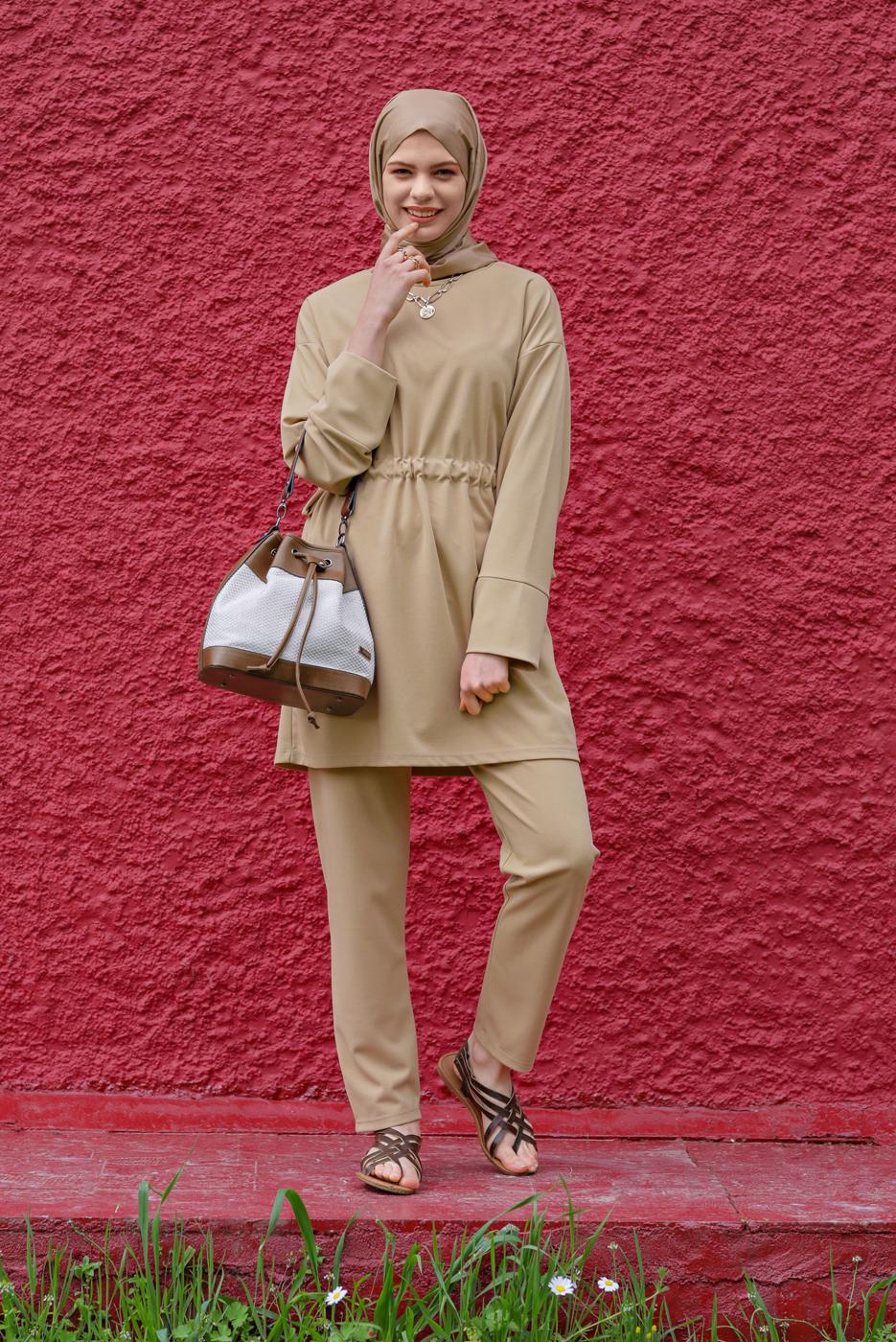 Tesettür giyim KAHVE BÜZGÜLÜ PANTOLONLU TAKIM  0956 