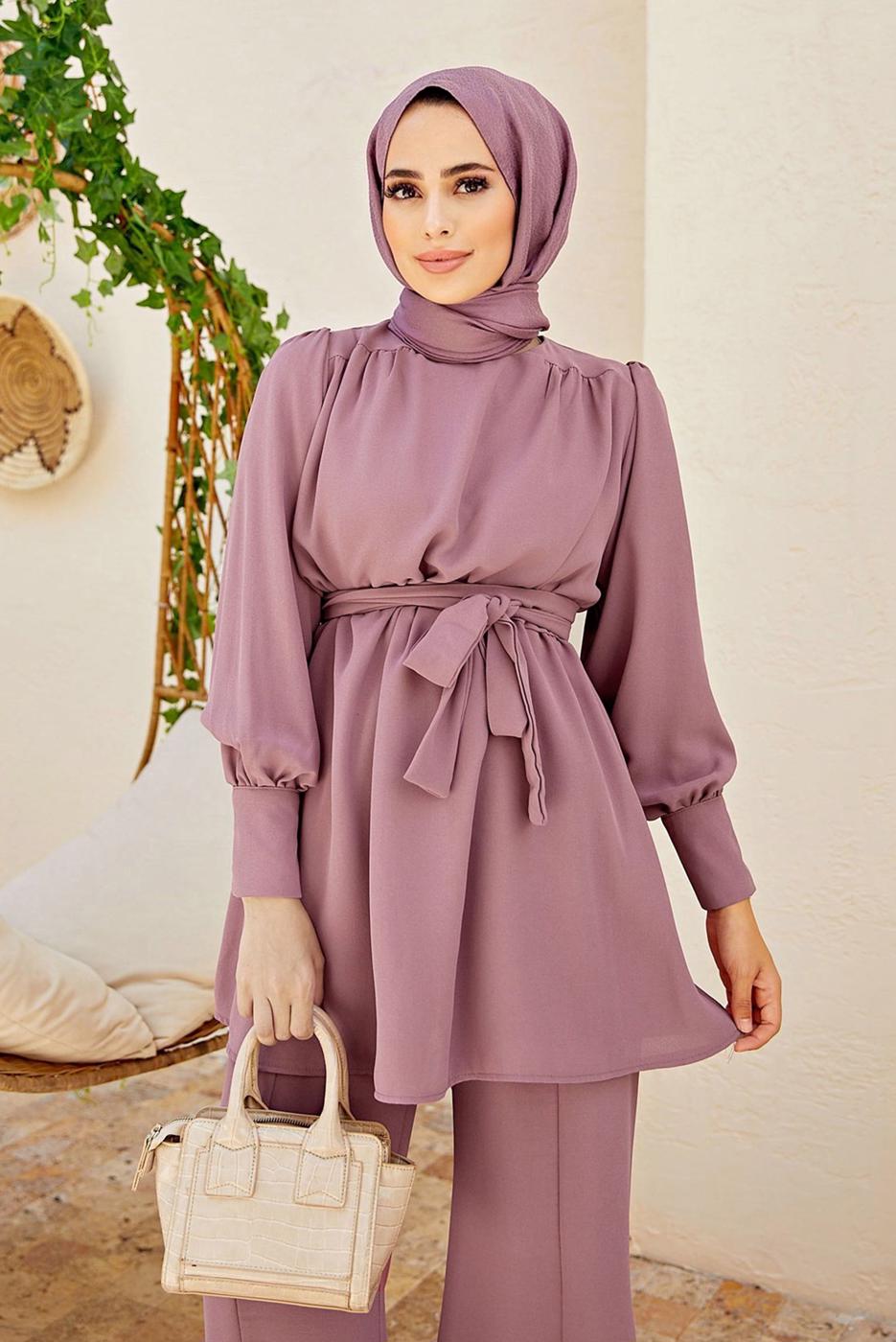 Tesettür giyim PEMBE PAÇA DETAYLI KUŞAKLI PANTOLONLU TAKIM 1010 