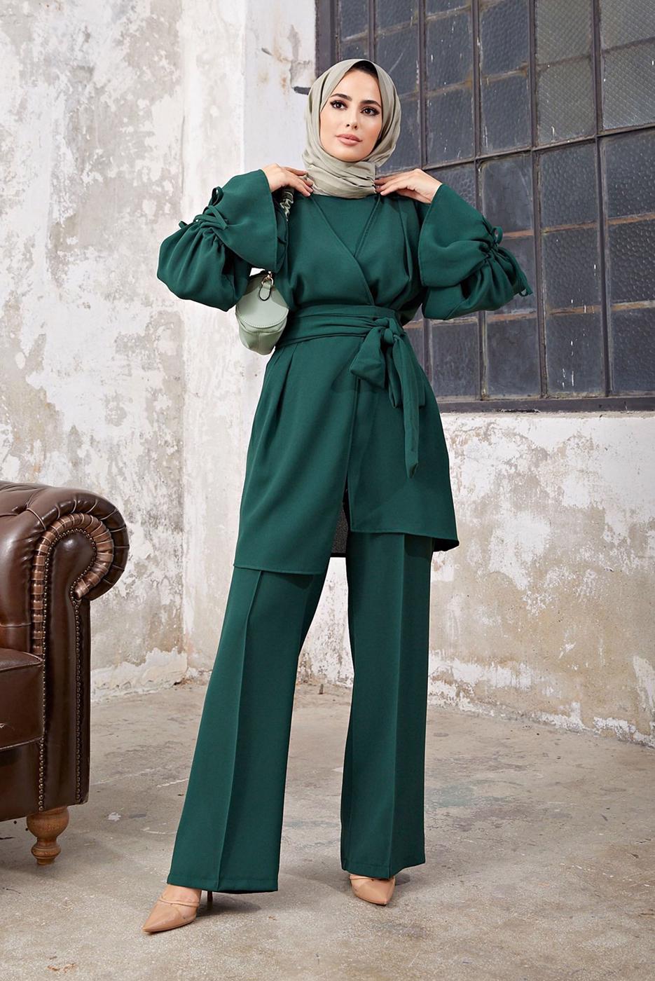 Tesettür giyim YEŞİL KOL VE BEL DETAYLI ASİMETRİK KESİM PANTOLONLU TAKIM 3210 