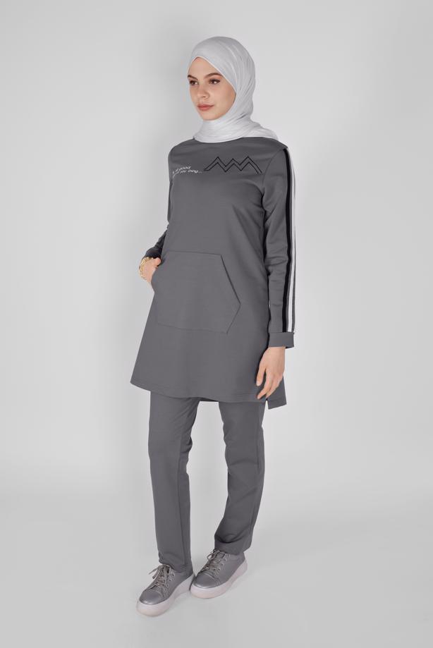 Hijab clothing  STRIPE DETAIL TRACKSUIT SET WITH PANTS 4719   - TRENDTESETTÜR
