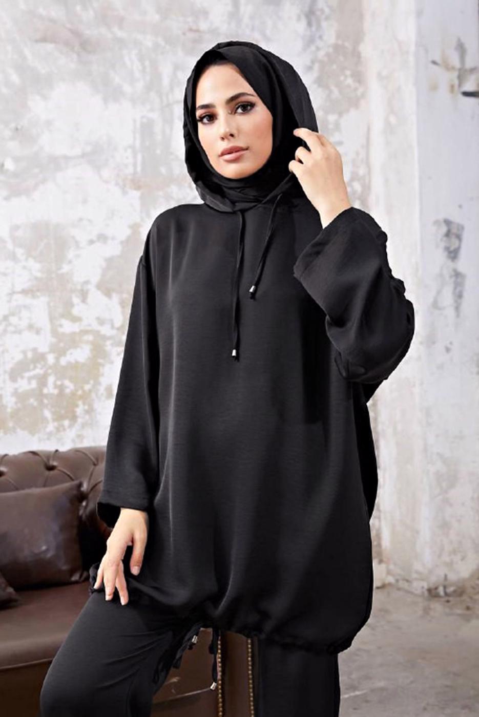 Tesettür giyim SİYAH KAPÜŞONLU BAĞCIKLI İKİLİ PANTOLONLU TAKIM 5210