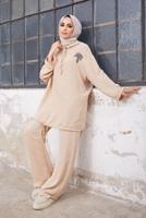 Tesettür giyim BEJ KAPÜŞONLU BAĞCIKLI İKİLİ PANTOLONLU TAKIM 5210