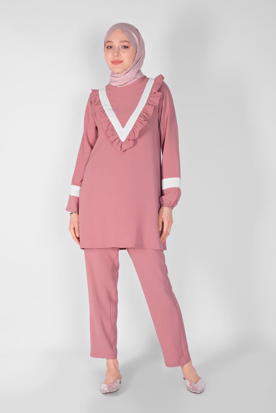 Tesettür giyim PUDRA YAKASI FIRFIRLI İKİLİ PANTOLONLU TAKIM 7366