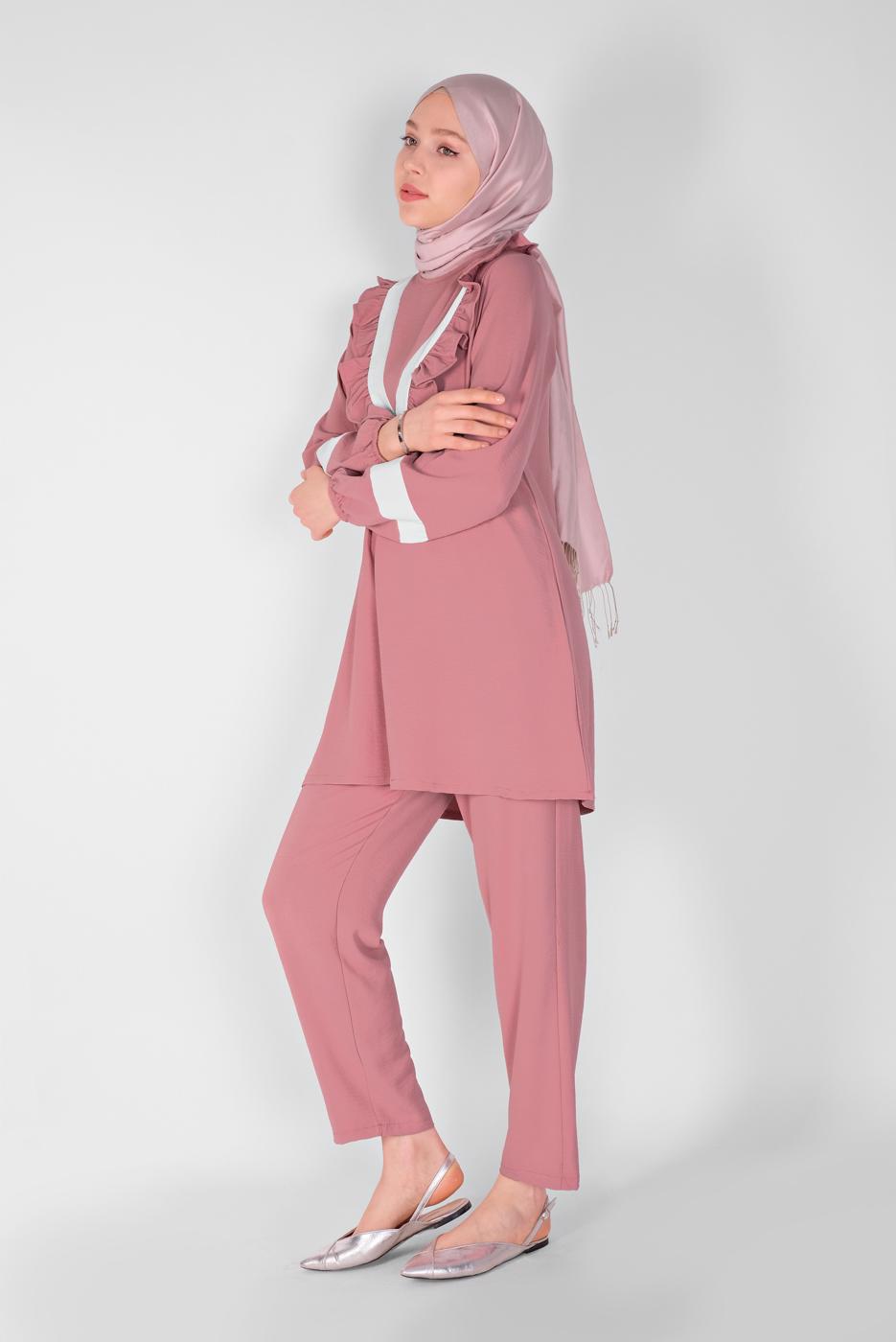 Tesettür giyim PUDRA YAKASI FIRFIRLI İKİLİ PANTOLONLU TAKIM 7366