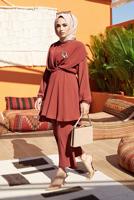 Tesettür giyim KAHVE MANŞETLERİ VE BELİ LASTİKLİ KUŞAKLI PANTOLONLU TAKIM 7500