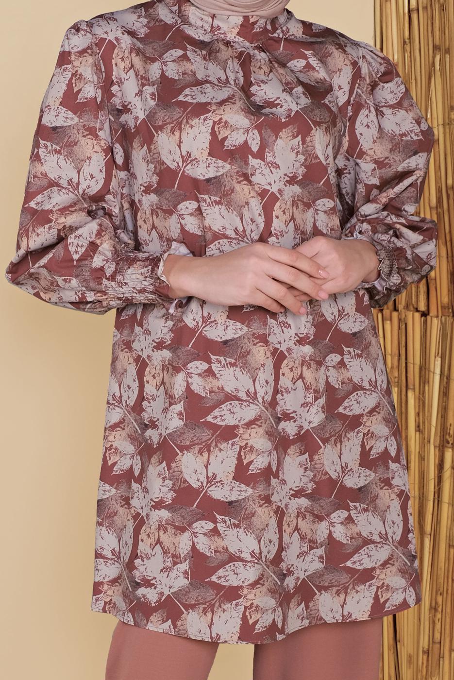 Tesettür giyim KAHVE YAPRAK DESENLİ İKİLİ PANTOLONLU TAKIM 8008