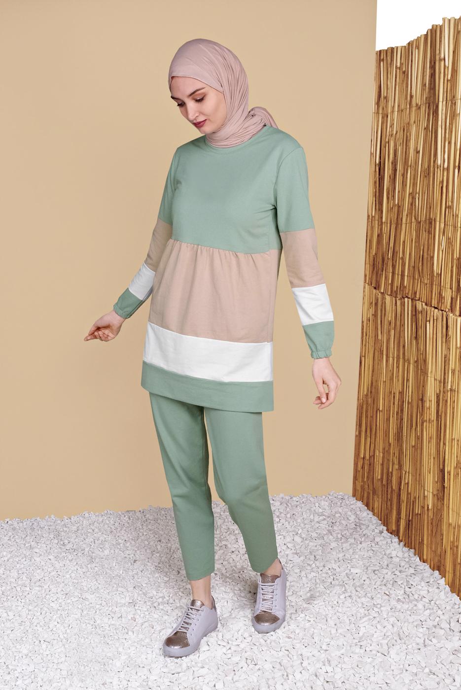 Vêtements hijab VERT SURVÊTEMENTS TROIS COULEURS 9355 