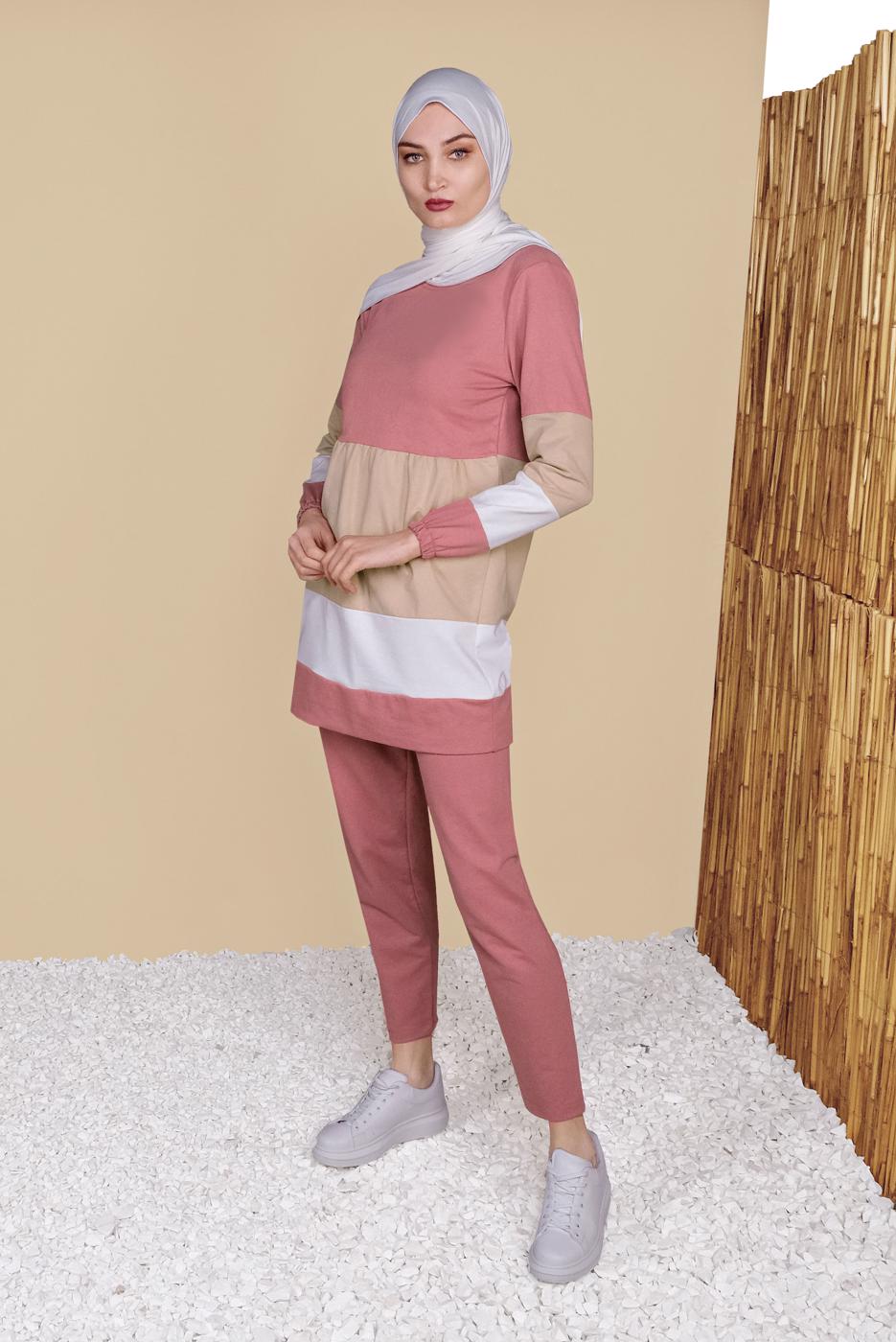 Vêtements hijab ROSE SURVÊTEMENTS TROIS COULEURS 9355 