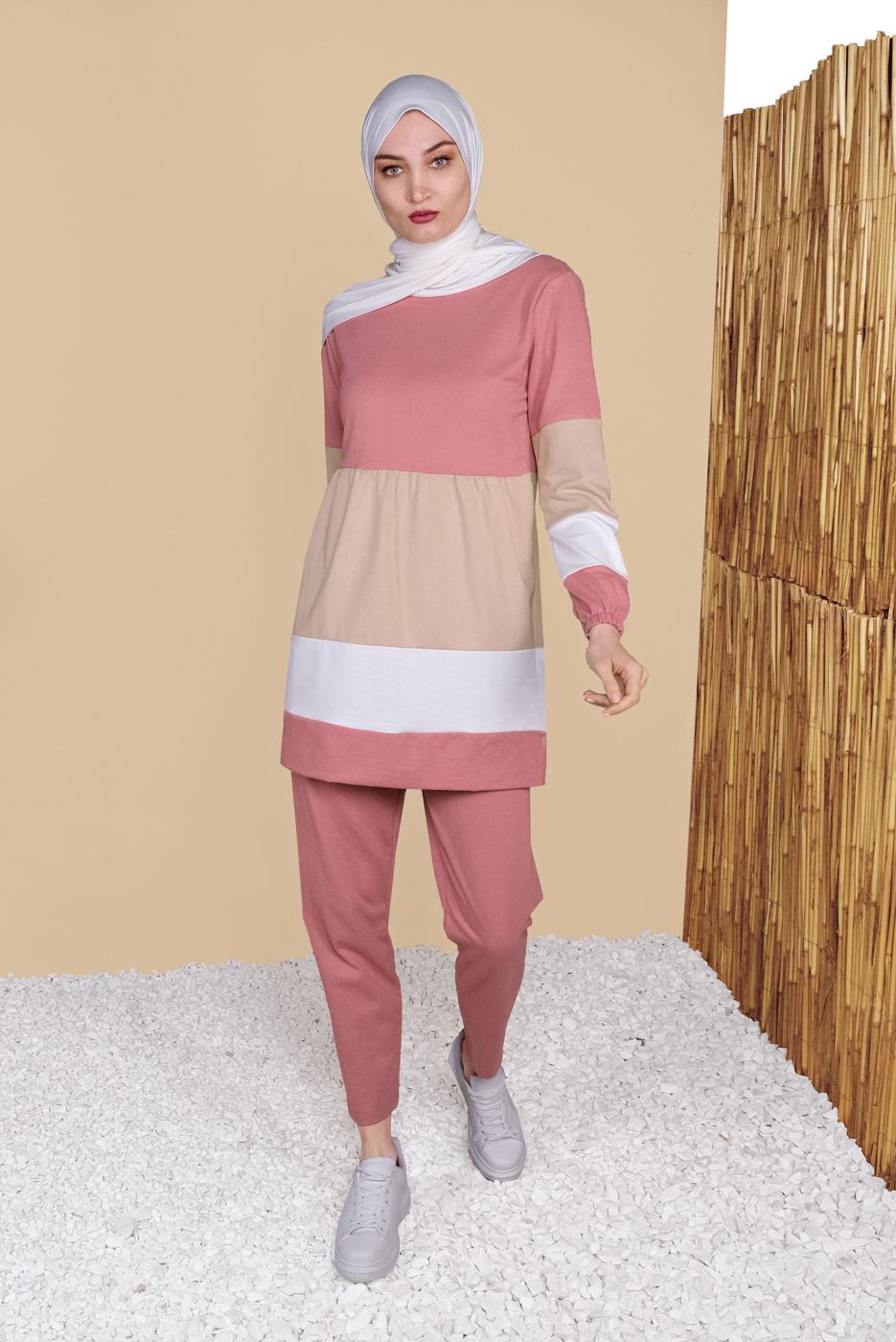 Vêtements hijab ROSE SURVÊTEMENTS TROIS COULEURS 9355 