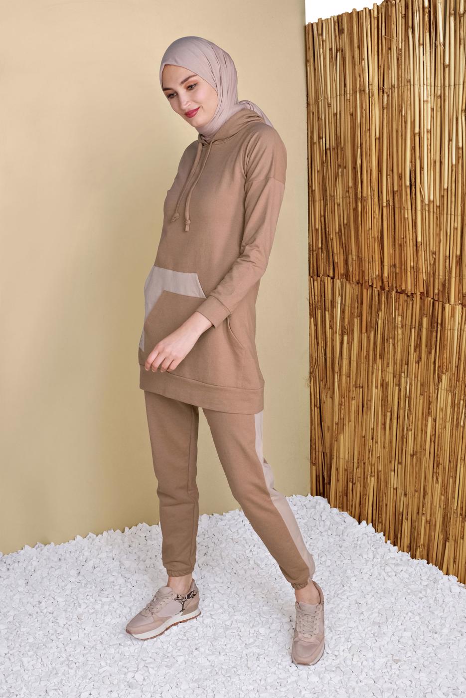 Tesettür giyim KAHVE CEPLİ ŞERİT DETAYLI İKİLİ PANTOLONLU EŞOFMAN TAKIMI 9455