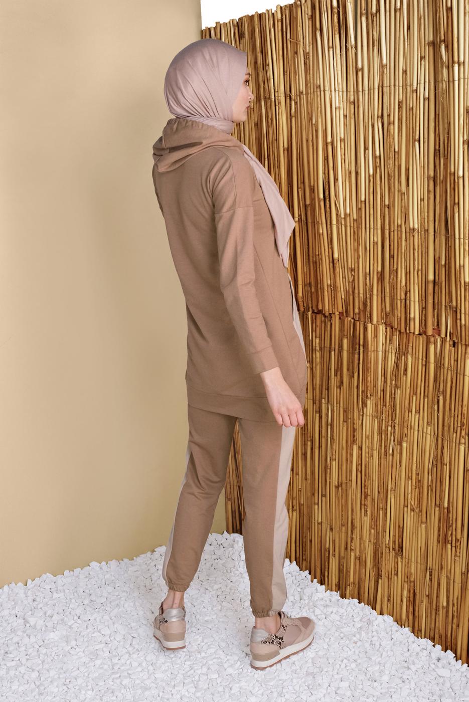 Tesettür giyim KAHVE CEPLİ ŞERİT DETAYLI İKİLİ PANTOLONLU EŞOFMAN TAKIMI 9455
