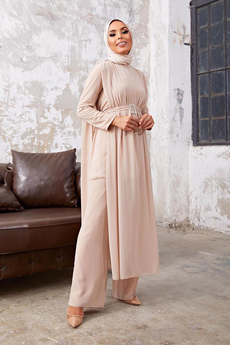 Tesettür giyim BEJ ŞİFON TÜL DETAYLI KUŞAKLI İKİLİ PANTOLONLU TAKIM 9610 