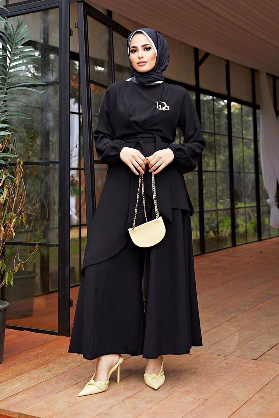 Tesettür giyim SİYAH ASİMETRİK KESİM KUŞAKLI PANTOLONLU TAKIM  9700  