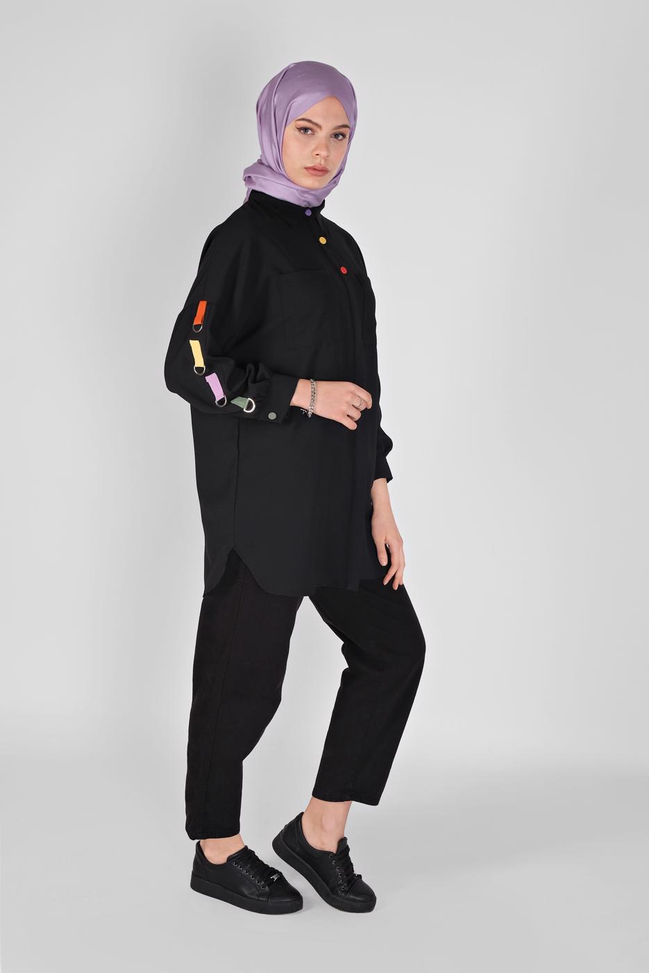 Tesettür giyim SİYAH RENK DETAYLI METAL AKSESUARLI TUNİK  04012 