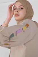 Tesettür giyim BEJ RENK DETAYLI METAL AKSESUARLI TUNİK  04012 