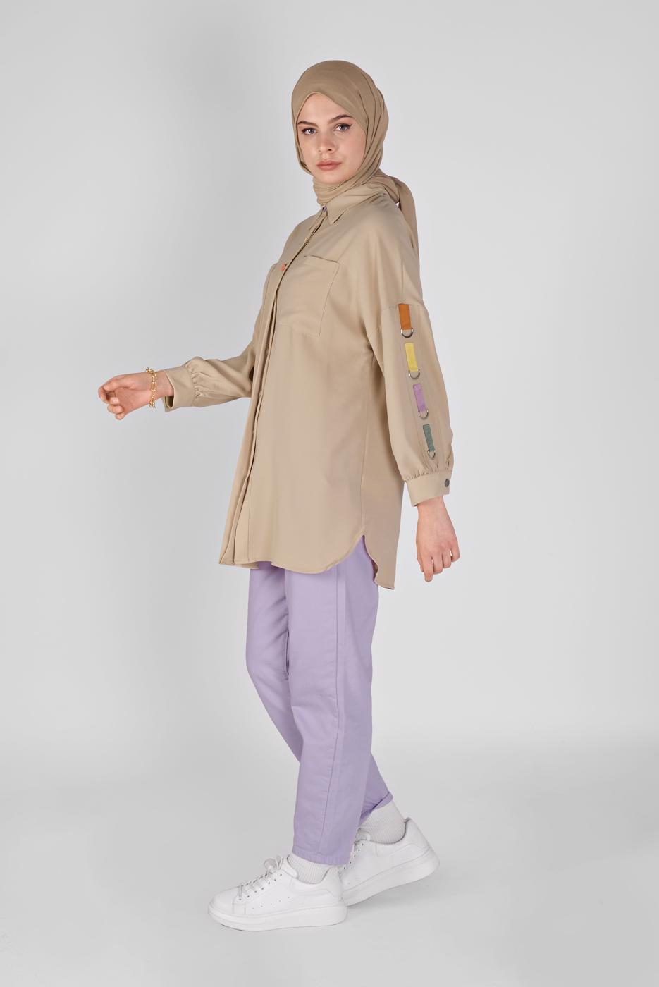 Tesettür giyim BEJ RENK DETAYLI METAL AKSESUARLI TUNİK  04012 