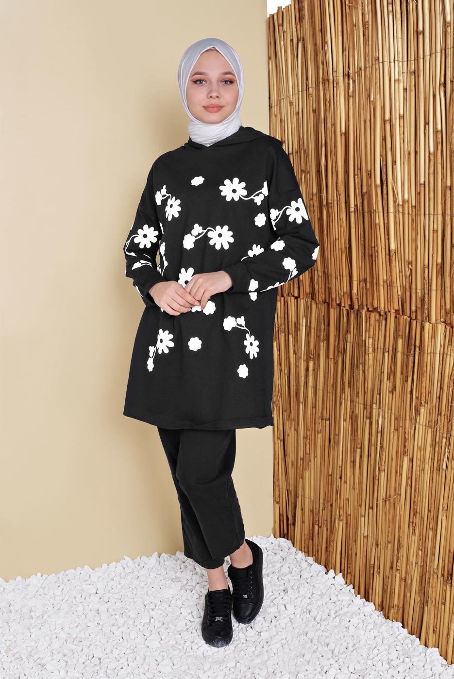 Tesettür giyim SİYAH ÇİÇEK BASKILI KAPÜŞONLU EŞOFMAN TUNİK 0456