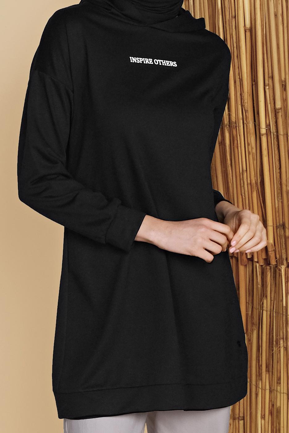 Tesettür giyim SİYAH KAPÜŞONLU BASİC EŞOFMAN TUNİK 1456 