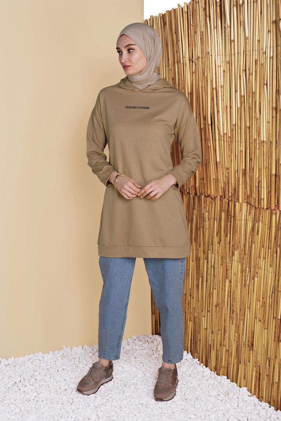 Tesettür giyim BEJ KAPÜŞONLU BASİC EŞOFMAN TUNİK 1456 