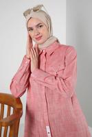 Tesettür giyim KIRMIZI ALVİNA CEPLİ GİZLİ DÜĞMELİ TUNİK T 41702