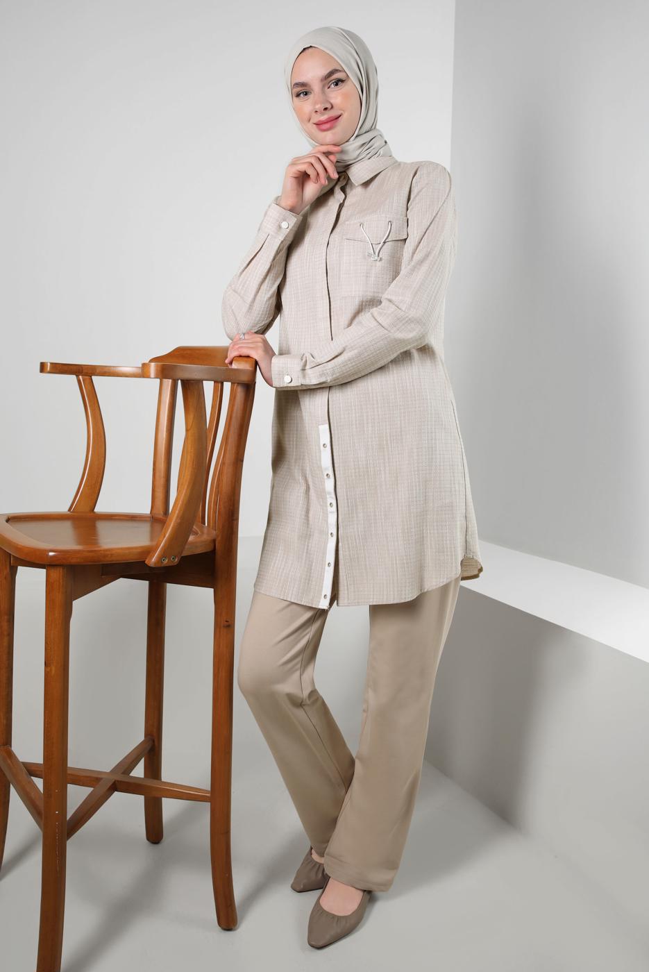 Tesettür giyim KUM ALVİNA CEPLİ GİZLİ DÜĞMELİ TUNİK T 41702