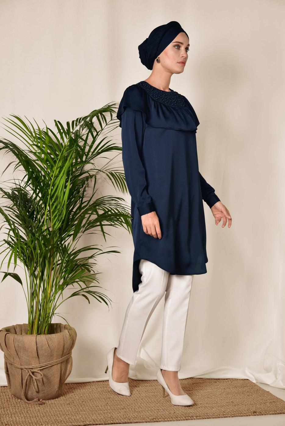 Tesettür giyim LACİVERT BONCUK DETAYLI VOLANLI TUNİK 4201 