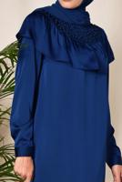 Tesettür giyim LACİVERT BONCUK DETAYLI VOLANLI TUNİK 4201 