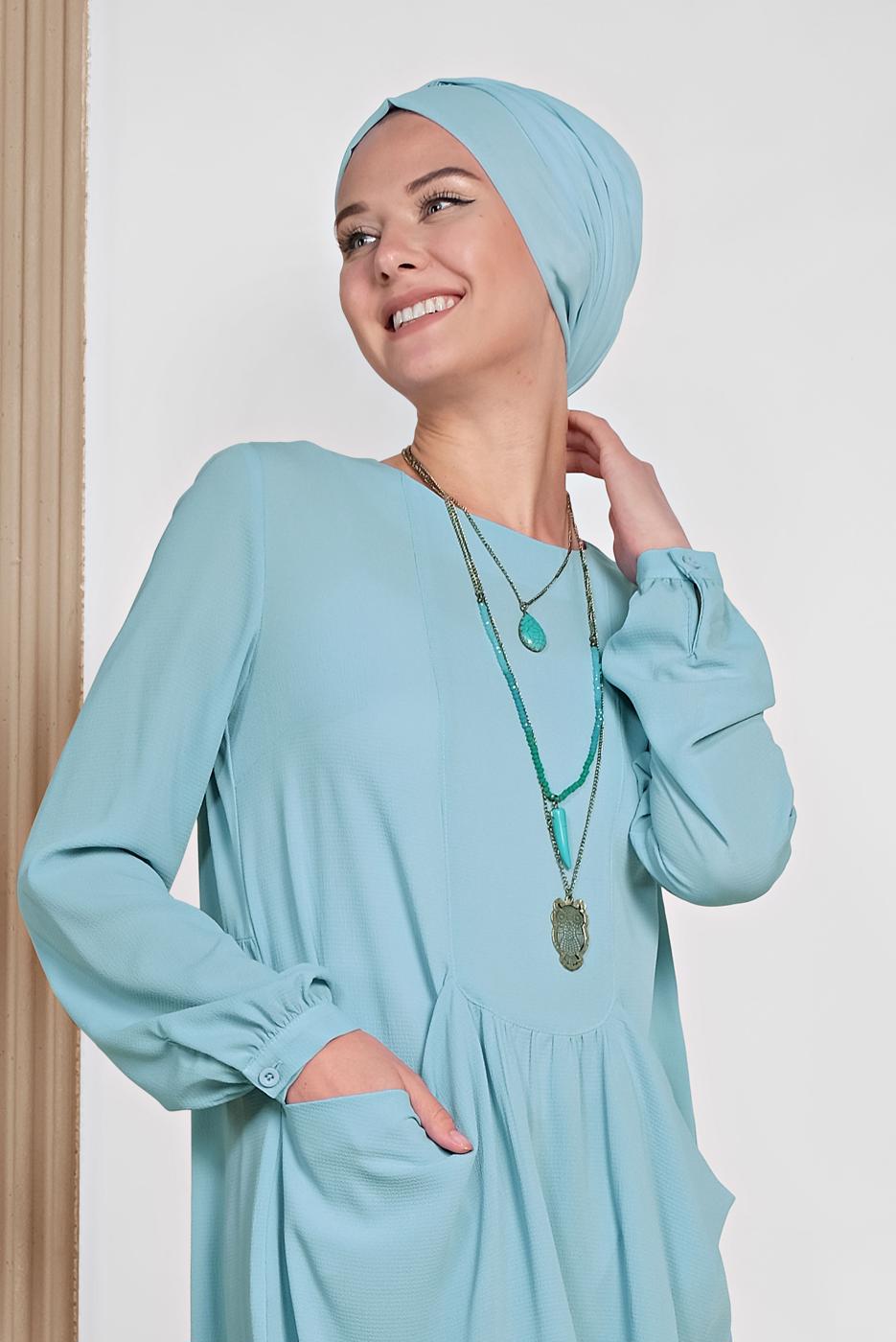Tesettür giyim MAVİ  ALVİNA  CEPLİ BİSİKLET YAKA TUNİK 4240