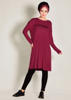 Tesettür giyim KIRMIZI ALVİNA YAZILI BASİC TUNİK 4365