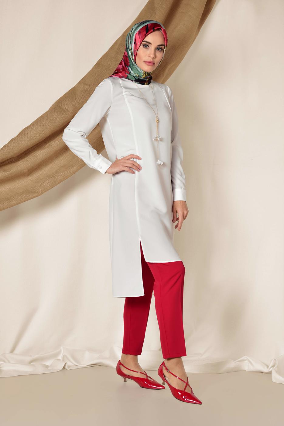 Tesettür giyim KREM ALVİNA ASİMETRİK KESİM KOLYELİ TUNİK T 4862