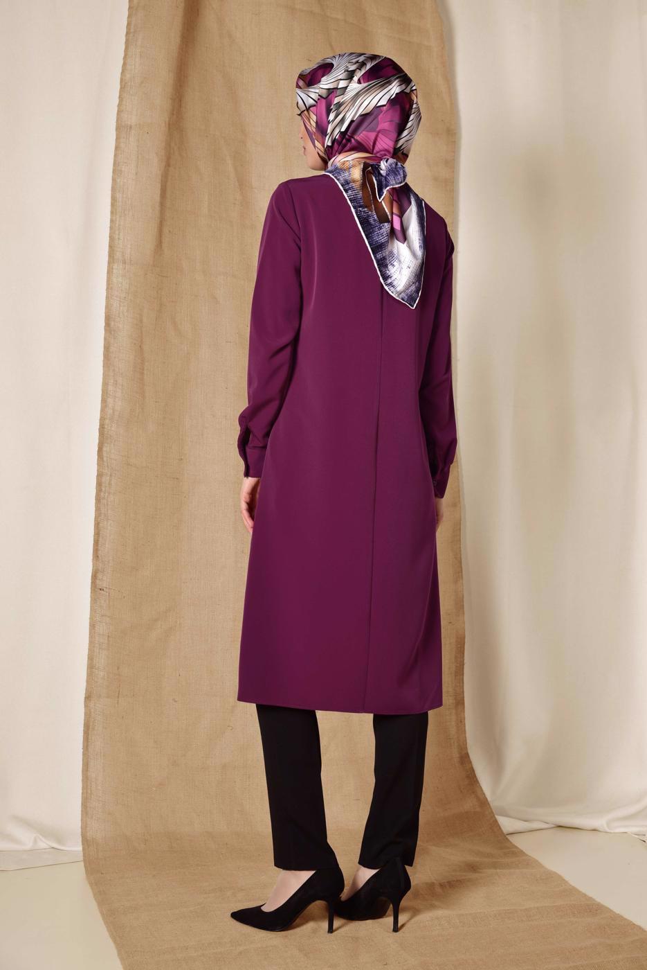 Tesettür giyim MOR ALVİNA ASİMETRİK KESİM KOLYELİ TUNİK T 4862