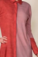 Tesettür giyim KIRMIZI  ALVİNA TEK TARAFI ÇİZGİ DESENLİ TUNİK 4935