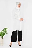 Tesettür giyim KREM ALVİNA YAKASI BROŞLU VOLAN DETAYLI TUNİK 4939