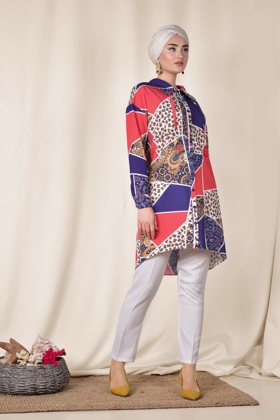 Tesettür giyim LACİVERT  ALVİNA RENKLİ DESENLİ ÖNDEN DÜĞMELİ TUNİK 4983