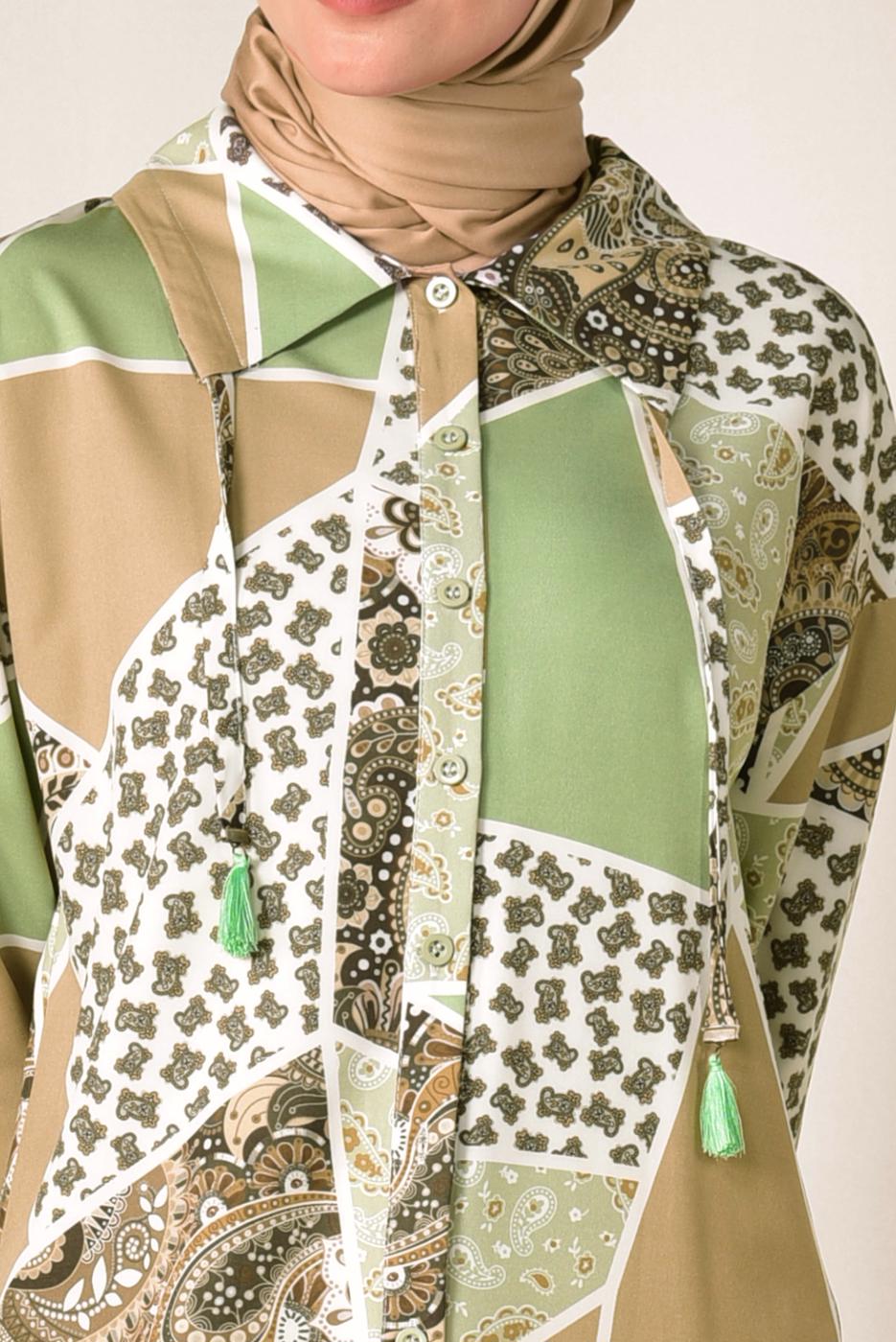 Tesettür giyim YEŞİL  ALVİNA RENKLİ DESENLİ ÖNDEN DÜĞMELİ TUNİK 4983