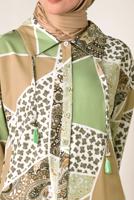 Tesettür giyim YEŞİL  ALVİNA RENKLİ DESENLİ ÖNDEN DÜĞMELİ TUNİK 4983