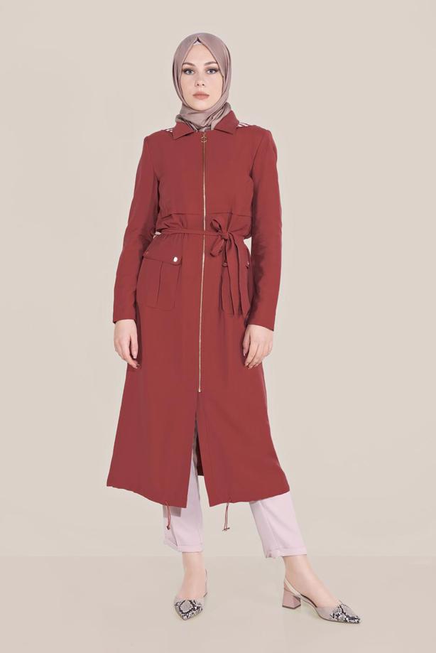 Vêtements hijab ROUGE BORDEAUX ALVINA TRENCH-COAT CEINTURÉ À CAPUCHE T 10174 - TRENDTESETTÜR