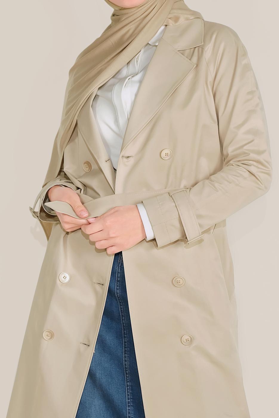 Tesettür giyim BEJ ALVİNA KRUVAZE DÜĞMELİ TRENÇKOT 10198