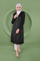 Tesettür giyim SİYAH ALVİNA DANTEL İŞLEMELİ KAPÜŞONLU TRENÇKOT T 10336