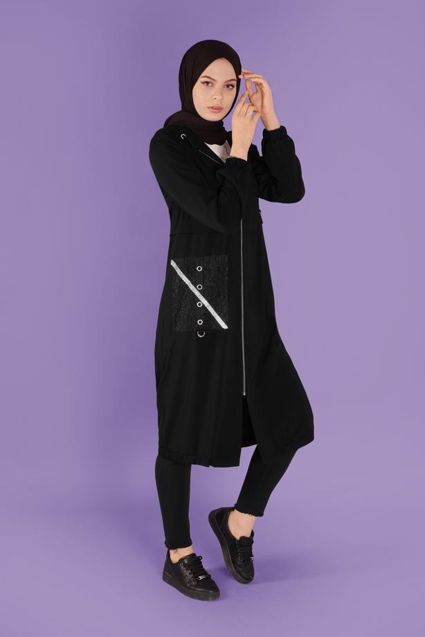 Vêtements hijab NOIR ALVINA TRENCH-COAT DÉTAILLÉ EN DENTELLE AVEC ACCESSOIRE EN MÉTAL T 10395 - TRENDTESETTÜR