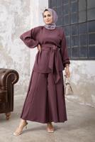 Tesettür giyim MÜRDÜM MANŞETLERİ LASTİKLİ BELİ KUŞAKLI PANTOLONLU TAKIM 9210