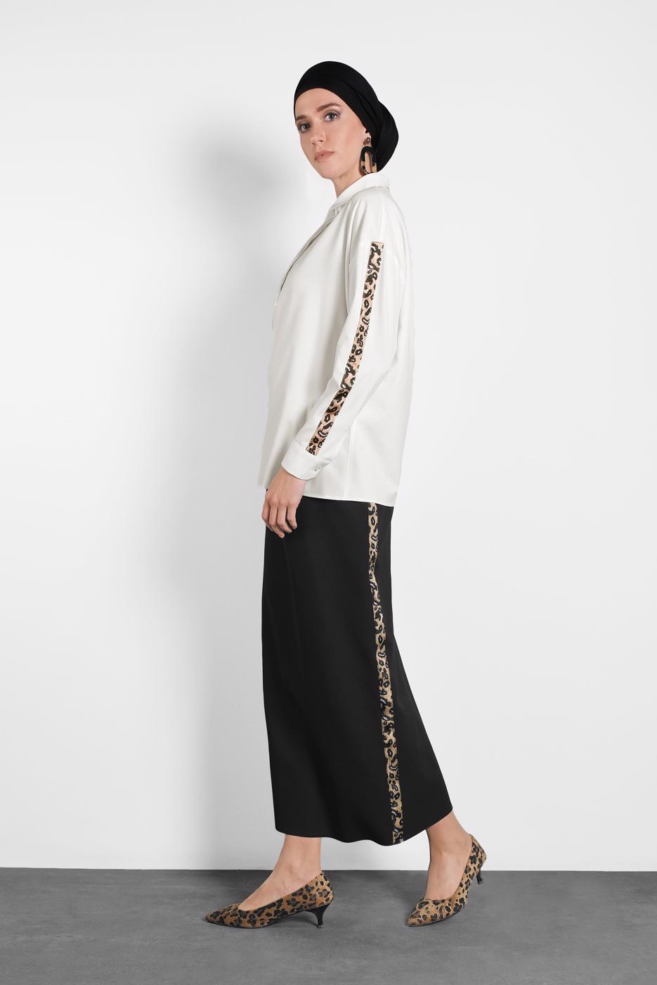 Hijab clothing CREAM ALVİNA LEOPARD PATTERN DETAIL BUTTONED BLOUSE 40288 