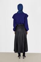 Tesettür giyim LACİVERT KOLLARI VOLANLI GÜPÜR DETAYLI BLUZ 40332 