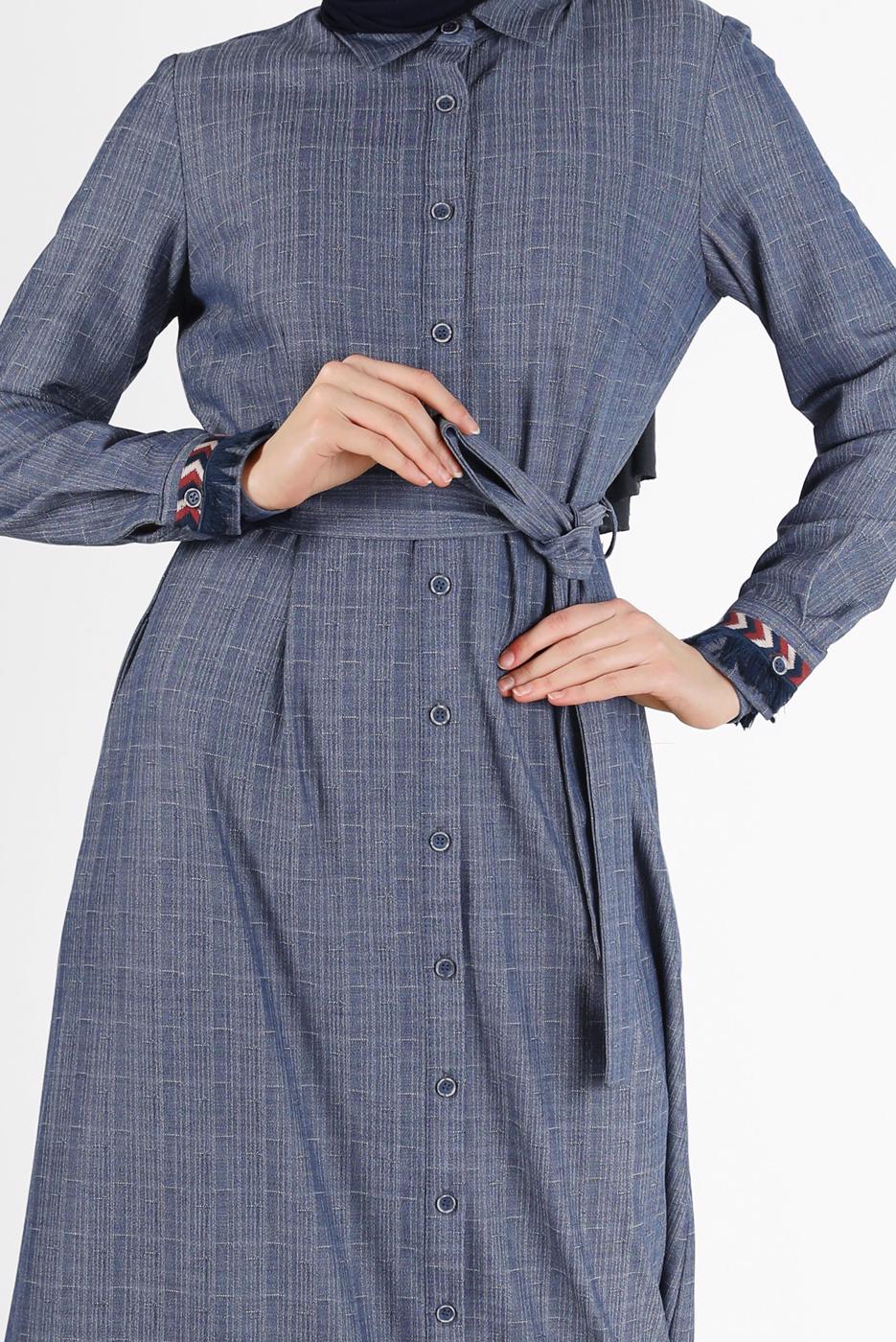 Vêtements hijab BLEU MARINE ROBE BOUTONNÉE AVEC CEINTURE ALVİNA 40214