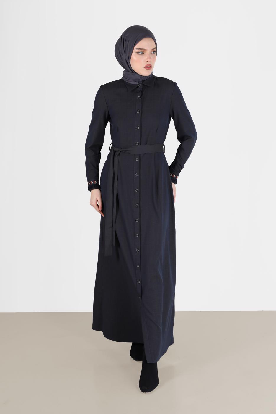 Vêtements hijab BLEU MARINE ROBE BOUTONNÉE AVEC CEINTURE ALVİNA 40214