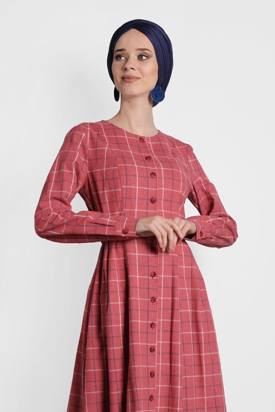 Tesettür giyim KIRMIZI ALVİNA EKOSE DÜĞMELİ ELBİSE 40370 
