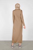Tesettür giyim KAHVE ÖNÜ BAĞLAMA DETAYLI TRİKO ELBİSE 41029 