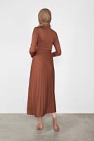 Tesettür giyim TURUNCU ETEĞİ PİLELİ DÜĞMELİ TRİKO ELBİSE 41031 