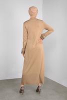 Tesettür giyim KAHVE MANŞETLERİ KÜRKLÜ İŞLEMELİ TRİKO ELBİSE 41034 